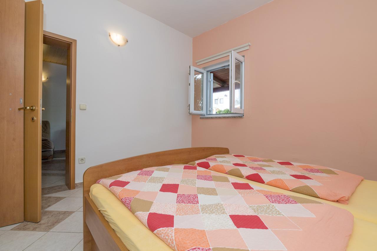 Apartments Kori Funtana Bagian luar foto