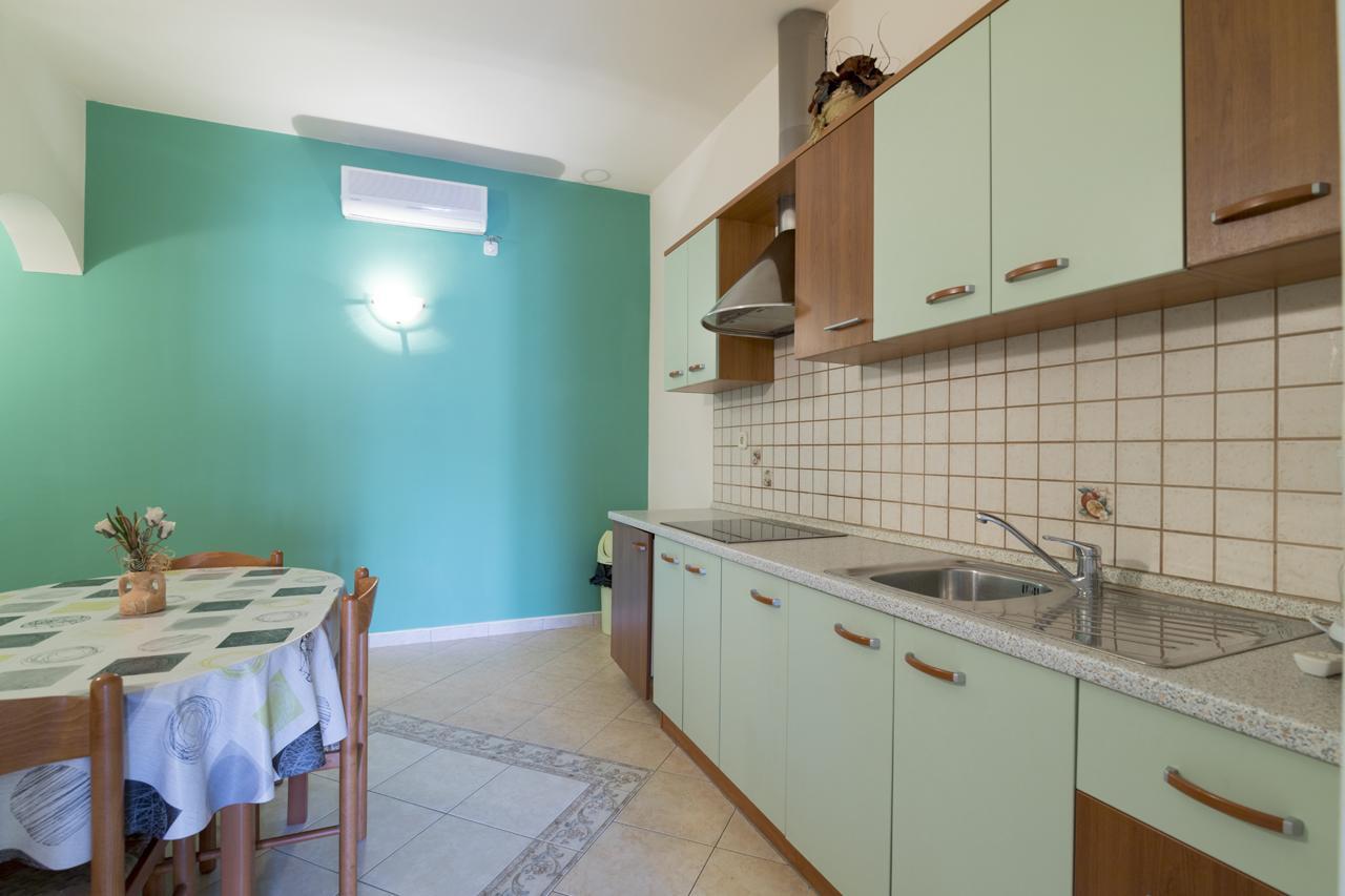 Apartments Kori Funtana Bagian luar foto