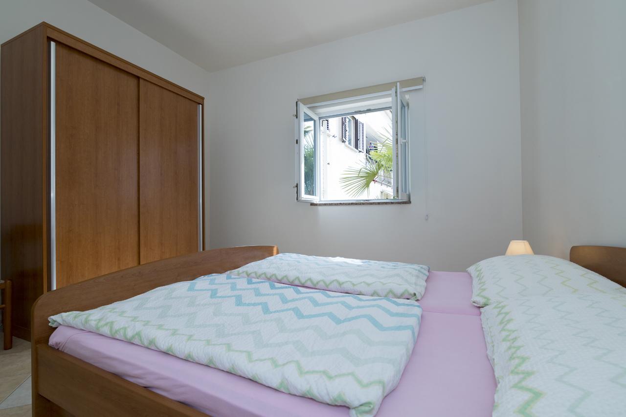 Apartments Kori Funtana Bagian luar foto