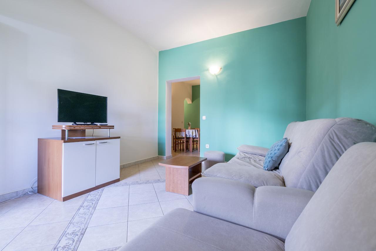Apartments Kori Funtana Bagian luar foto